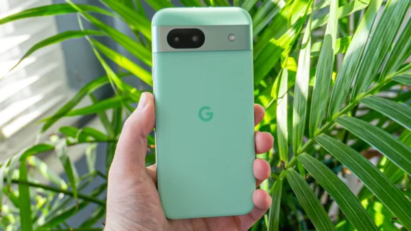 Google Pixel 8a Green